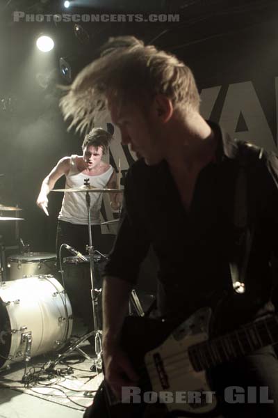 ROYAL REPUBLIC - 2011-02-05 - PARIS - La Maroquinerie - 